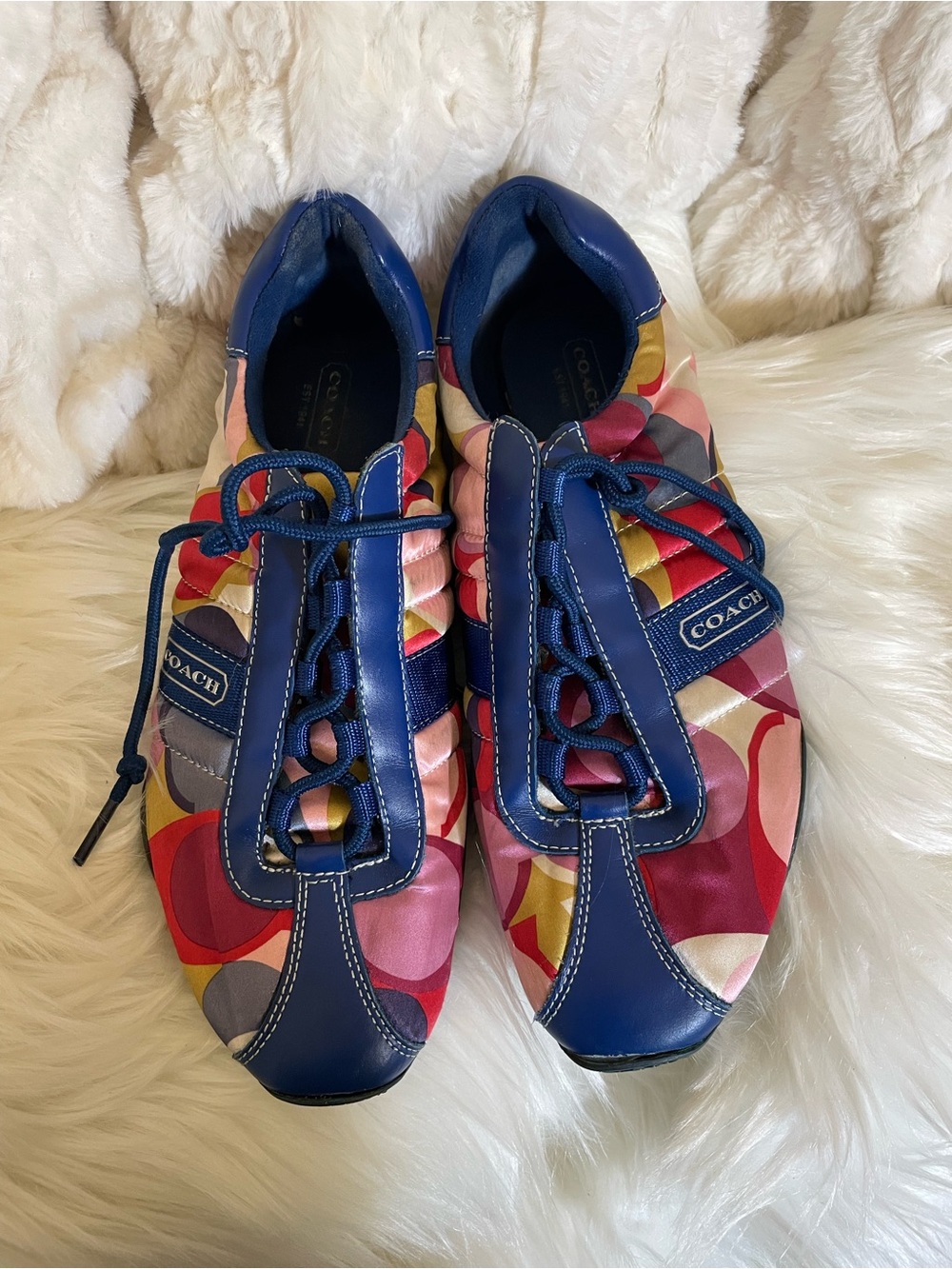 A VINTAGE find! COACH Multicolor Signature Circle-Print Sneakers with Navy Trim